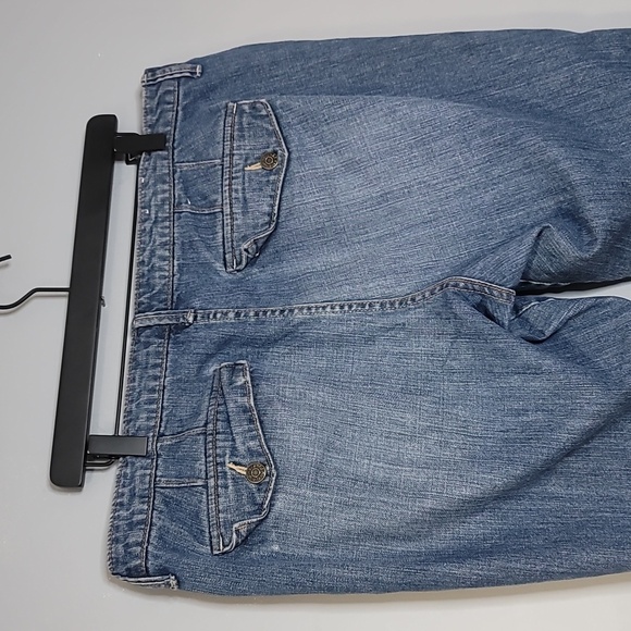 OLD Navy Classic Rise Denim Bermuda Shorts - Picture 6 of 8